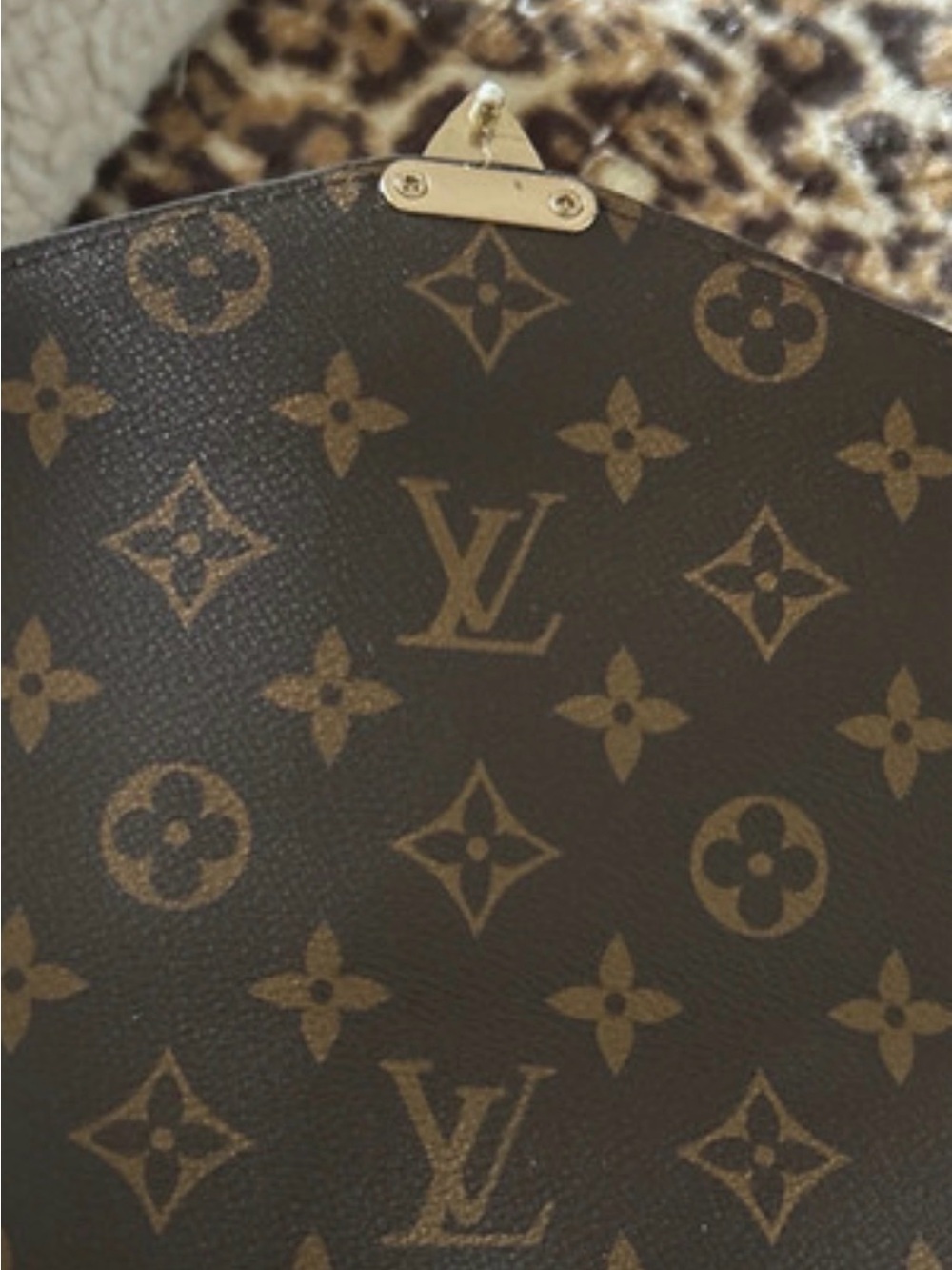 Brown leather LV iconic Monogram Crossbody Bag - Picture 3 of 14